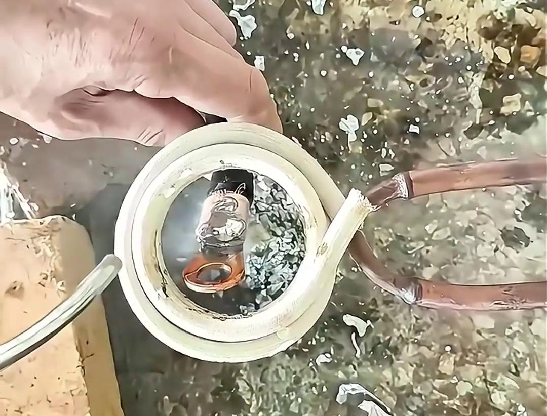 铜线端子高频锡焊：高效、精准的焊接工艺