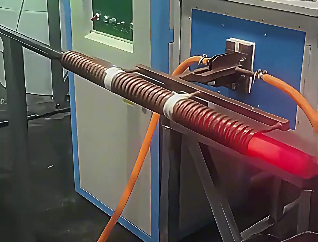 工业中频锻造加热炉操作全揭秘！自动化送料提升效率